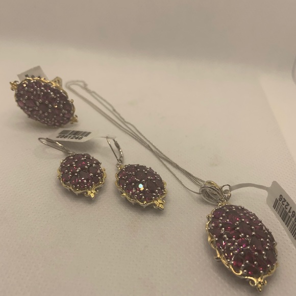 ORISSA RHODOLITE GARNET RING - Picture 2 of 7